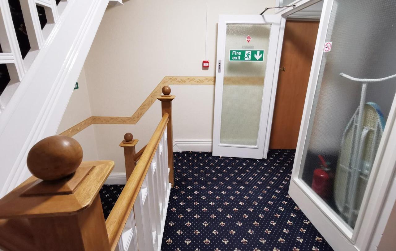 Sunnydale Hotel Blackpool Bagian luar foto
